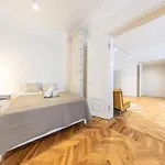 Old Town 74m2 Newly Renovated Lux Furnished Apartamento *