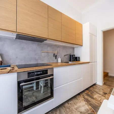 Διαμέρισμα Old Town 74m2 Newly Renovated Lux Furnished