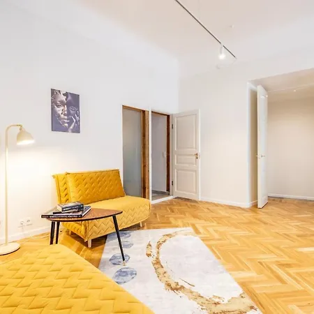 Apartamento Old Town 74m2 Newly Renovated Lux Furnished