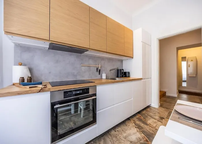 Apartman Old Town 74m2 Newly Renovated Lux Furnished